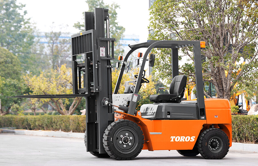 3.TPF35-Forklift