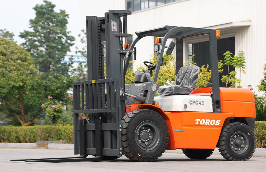 1.TPF45-Forklift