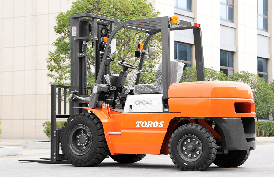 4.TPF45-Forklift