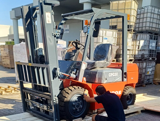 Why choose our forklift?