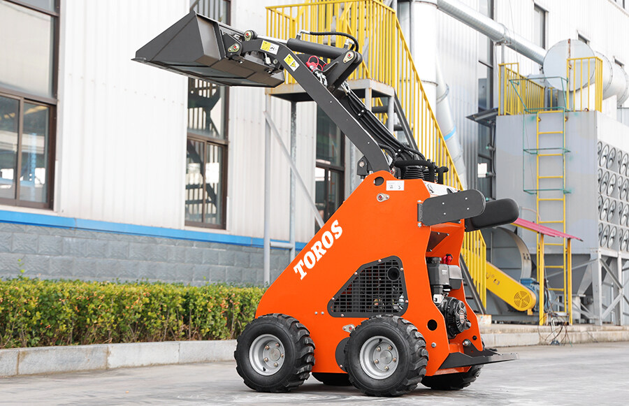 5.TRS-360W-Skid steer loader