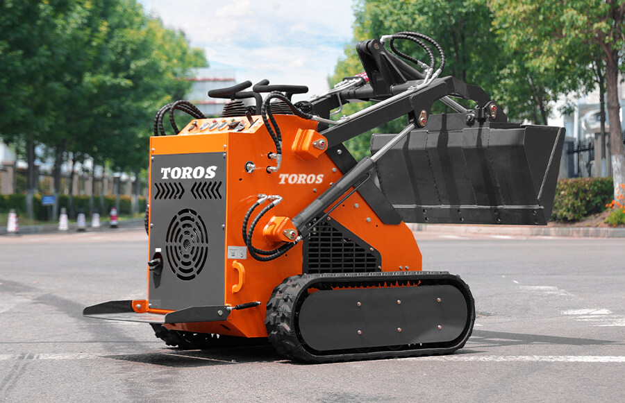 5.TRS-480-Skid steer loader