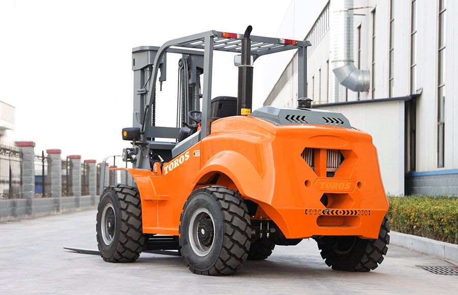 3.TYF50H-All terrain forklifts
