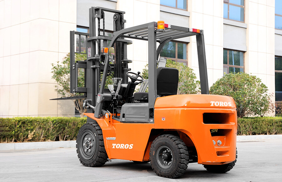 4.TPF35-Forklift