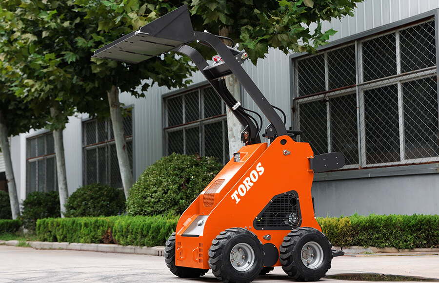 3.TRS-360W-Skid steer loader