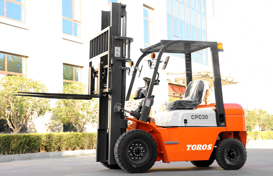 3.TPF20-Forklift