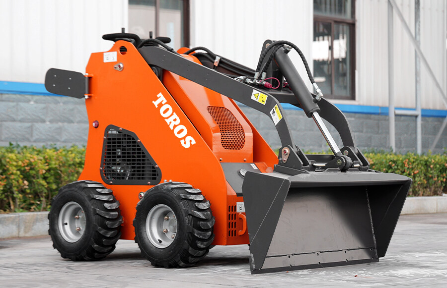2.TRS-360W-Skid steer loader