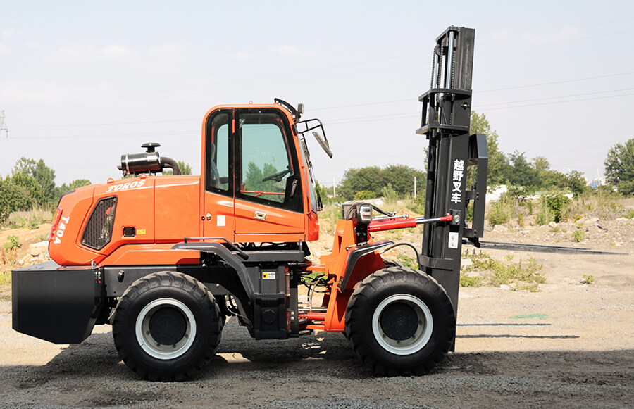 3.TYF40-All terrain forklifts