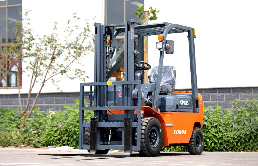1.5-4 Forklift
