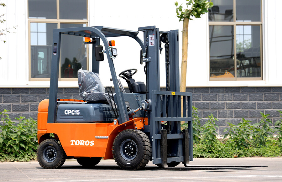 1.5-1 Forklift