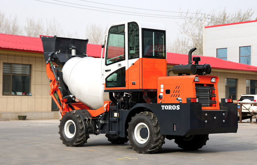 15-3 Self Loading Concrete Mixer