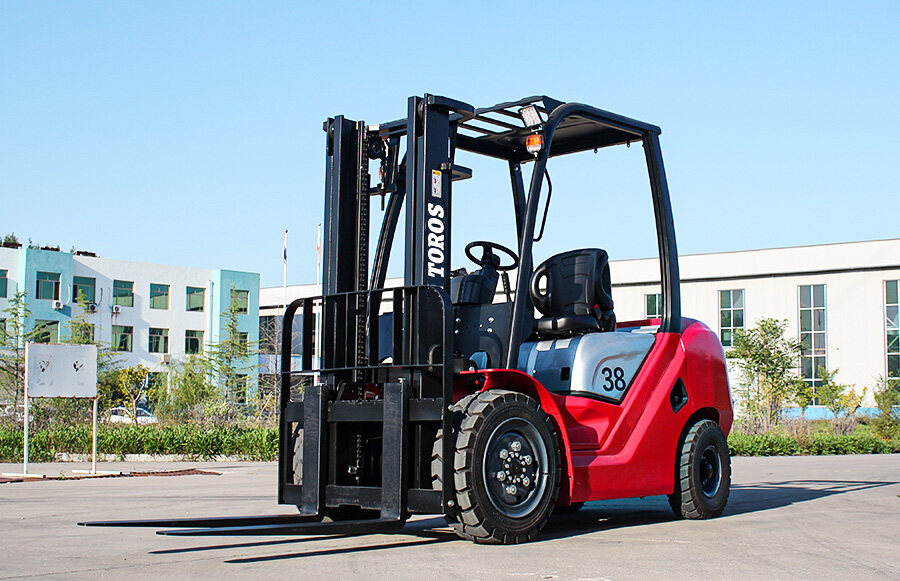 1.TOROS  TPF38  FORKLIFT