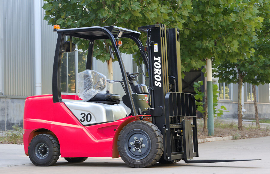 1.TOROS  TPF30  FORKLIFT