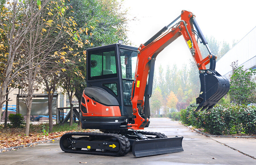 4.TOROS TE-28S MINI EXCAVATORS