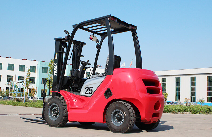 5.TOROS  TPF25  FORKLIFT
