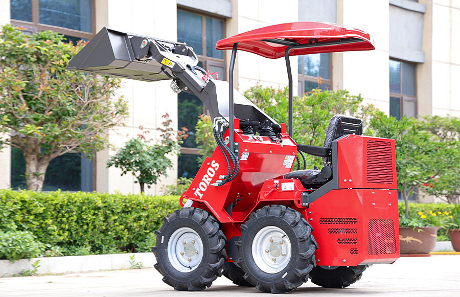 5.TOROS TRS-360Z SKID STEER LOADER