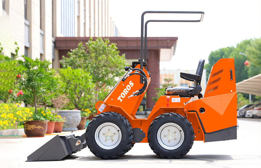 3.TRS-480Z-Skid-Steer-Loader