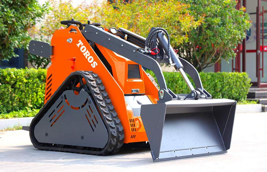 2.TRS-360X-Skid-Steer-Loader