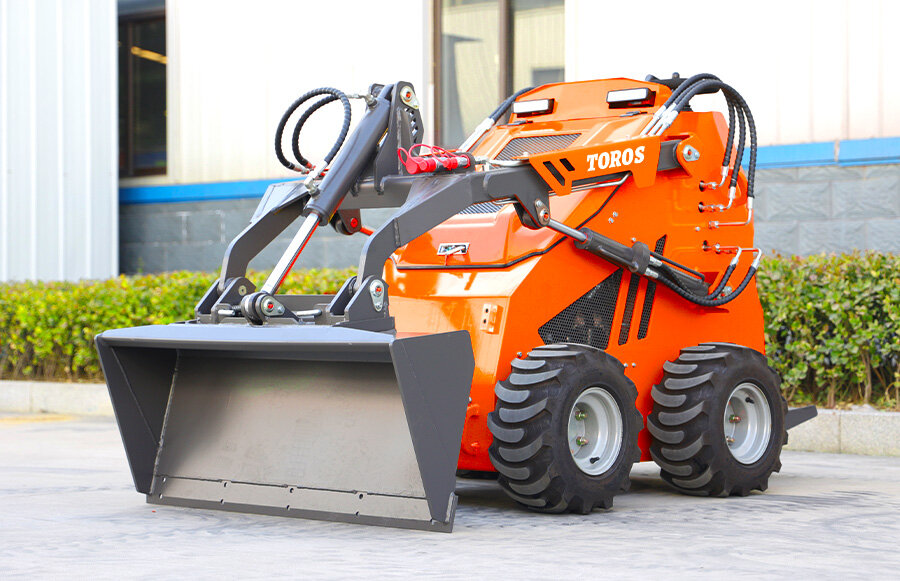 4.TRS-480W-Skid-Steer-Loader