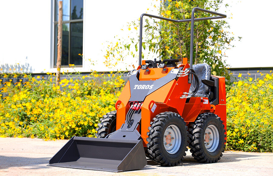 1.TRS-360Z-Skid-Steer-Loader