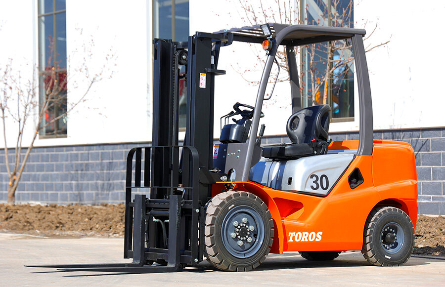 5.Toros-TPF25-Diesel-Forklift