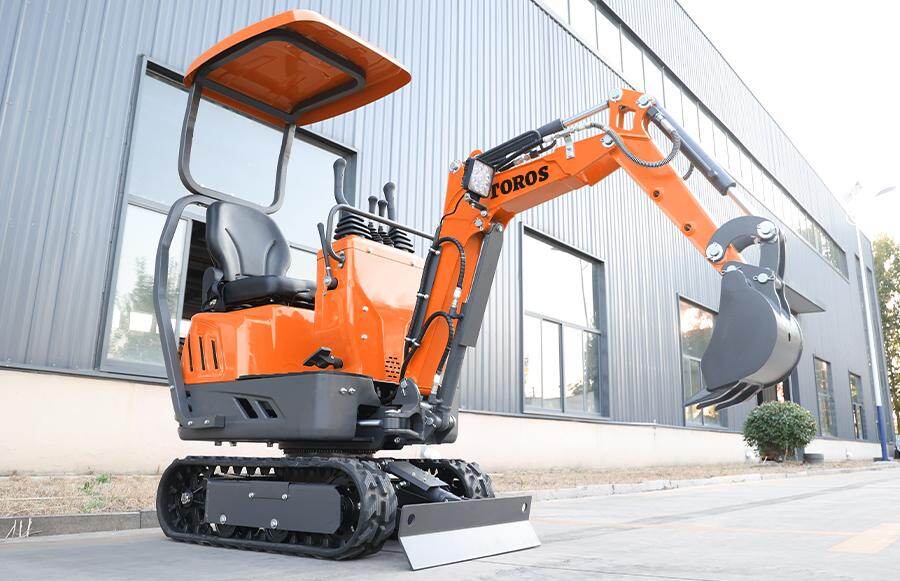 4-TE-06-Mini-excavator